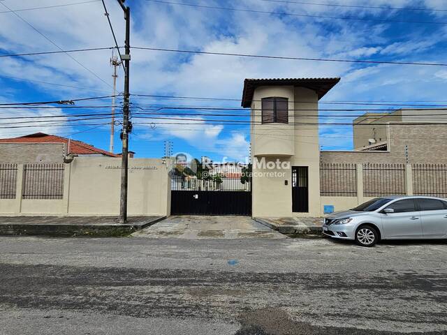 #60 - Casa em condomínio para Venda em Fortaleza - CE - 2